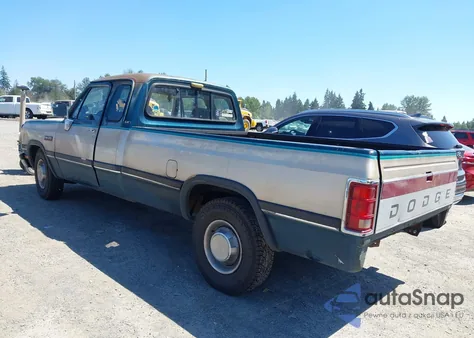 1993 Dodge D-Series D200/D250 из США, поврежденный, VIN 3B7KE23C3PM173840